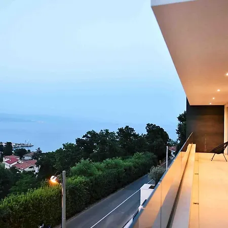 Bella Vista 1 Icici